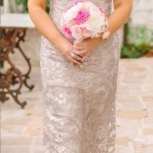 Stunning head turner... worn 2 hours at a wedding.